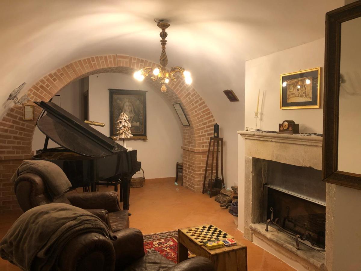 Visione Via Peltuino 19 Apartment Prata d'Ansidonia Luaran gambar