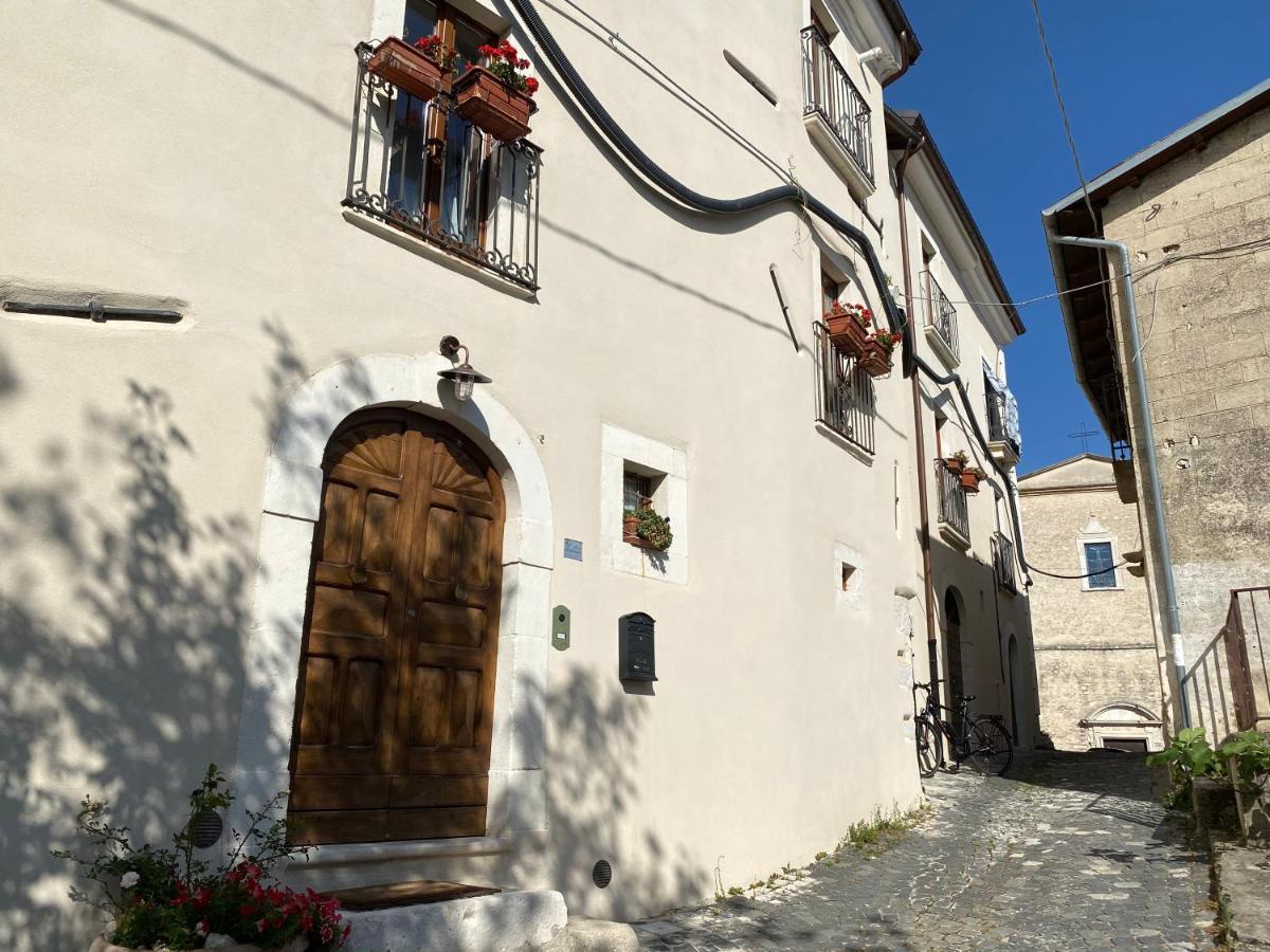 Visione Via Peltuino 19 Apartment Prata d'Ansidonia Luaran gambar