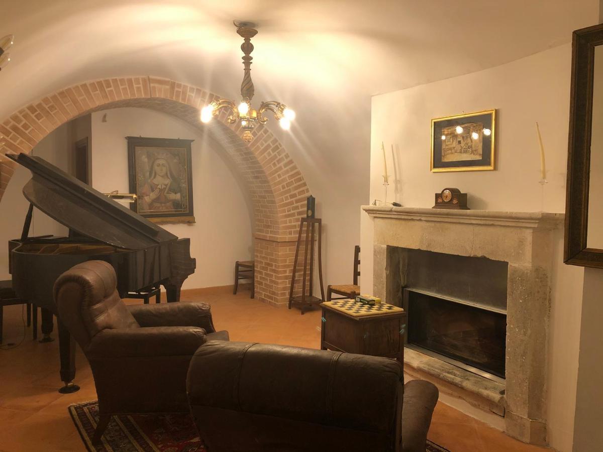 Visione Via Peltuino 19 Apartment Prata d'Ansidonia Luaran gambar